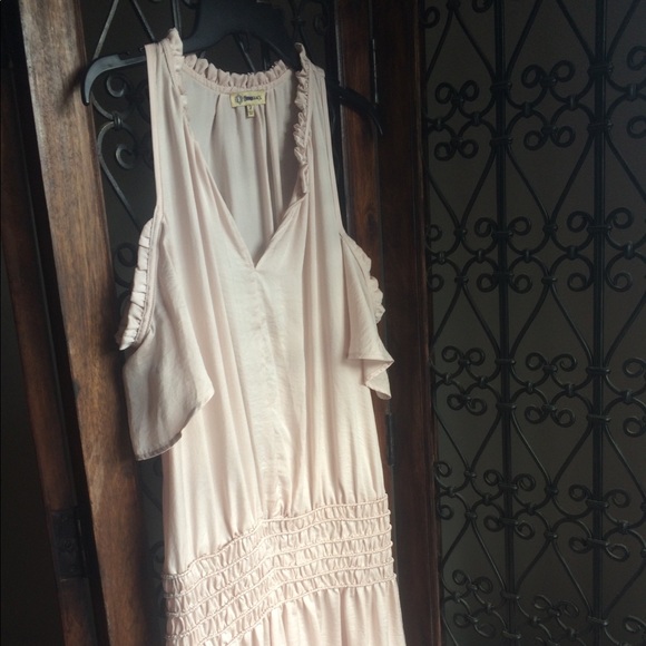 DEMOCRACY COLD SHOULDER DRESS NWT - Picture 6 of 7